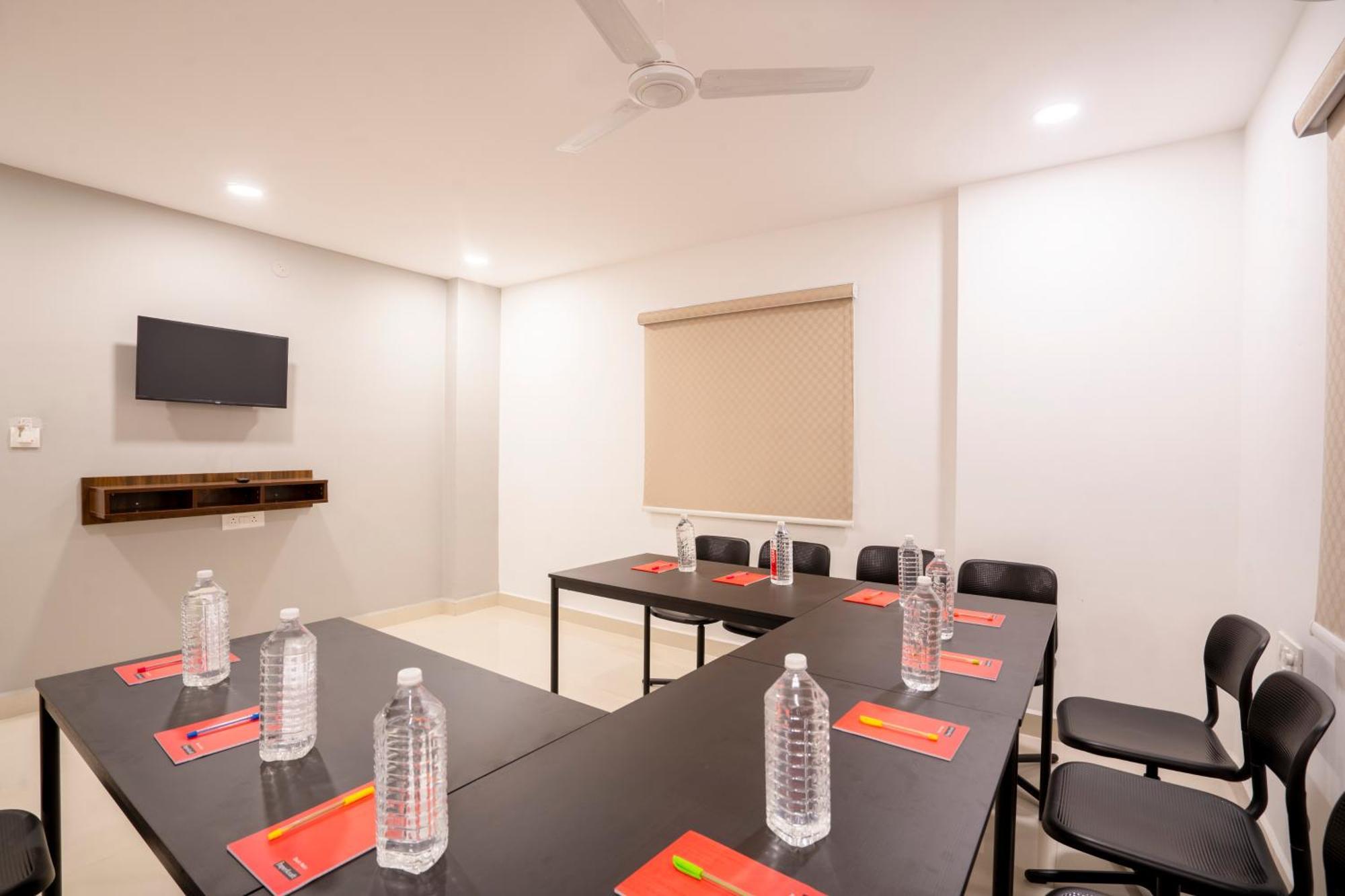 Hotel Treebo De Alphabet Gachibowli Hyderabad Esterno foto