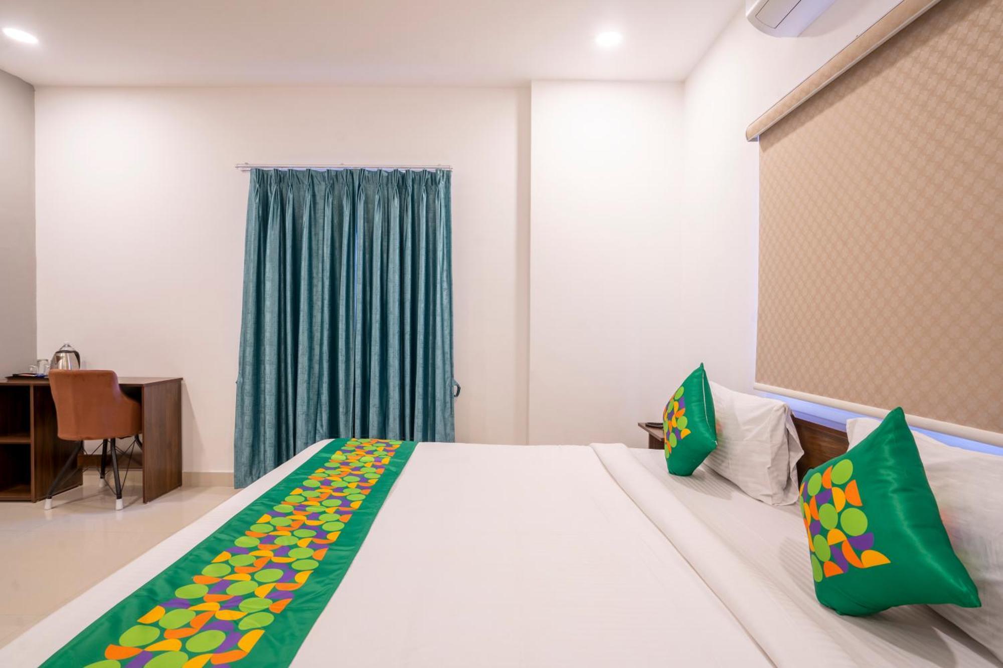 Hotel Treebo De Alphabet Gachibowli Hyderabad Esterno foto